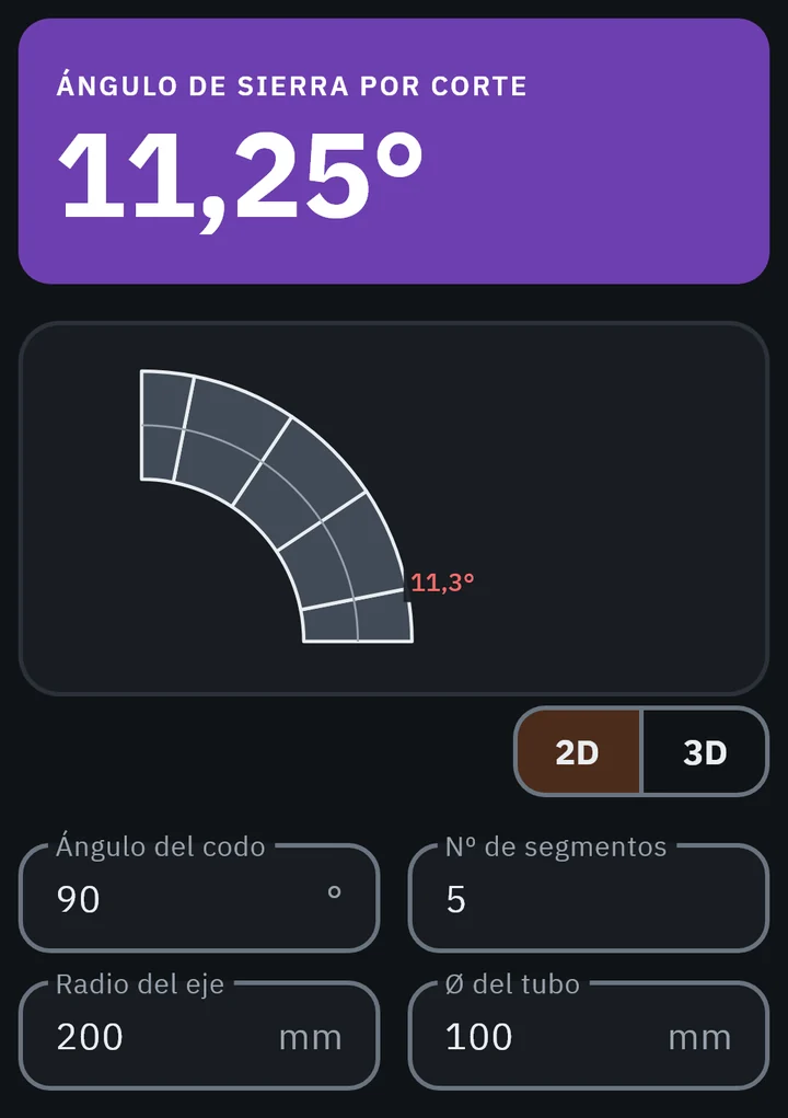 Pantalla de GeoMont «Desarrollo de chapa · Codo seg.», con el tema oscuro y 5 segmentos: el ángulo de sierra por corte, el codo dibujado con sus gajos y los campos con los datos.